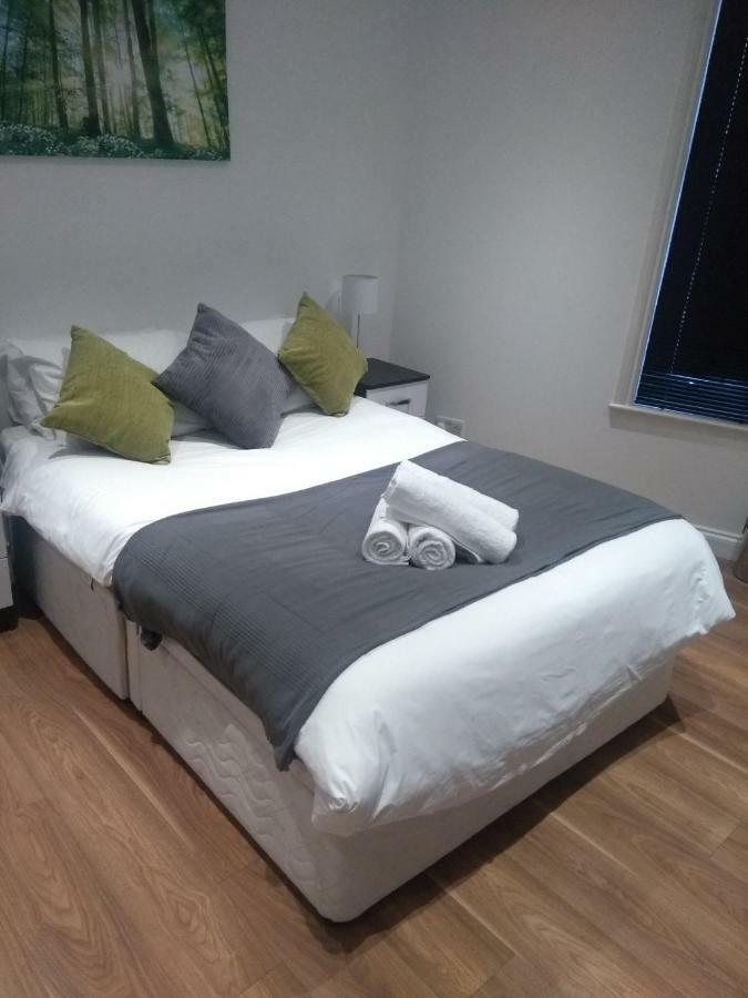 لوتون Clifton Apartment المظهر الخارجي الصورة
